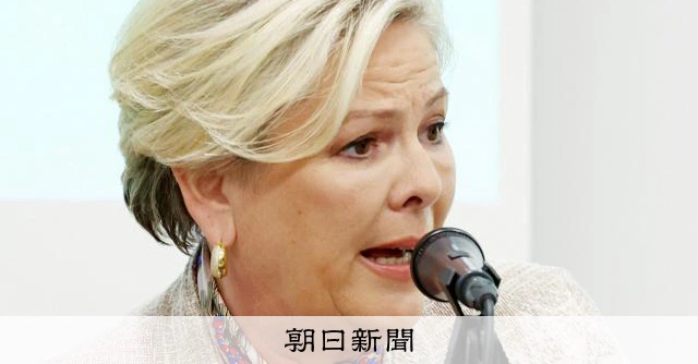 女性に欠けている能力は「自信」　アイスランド大統領からのエール